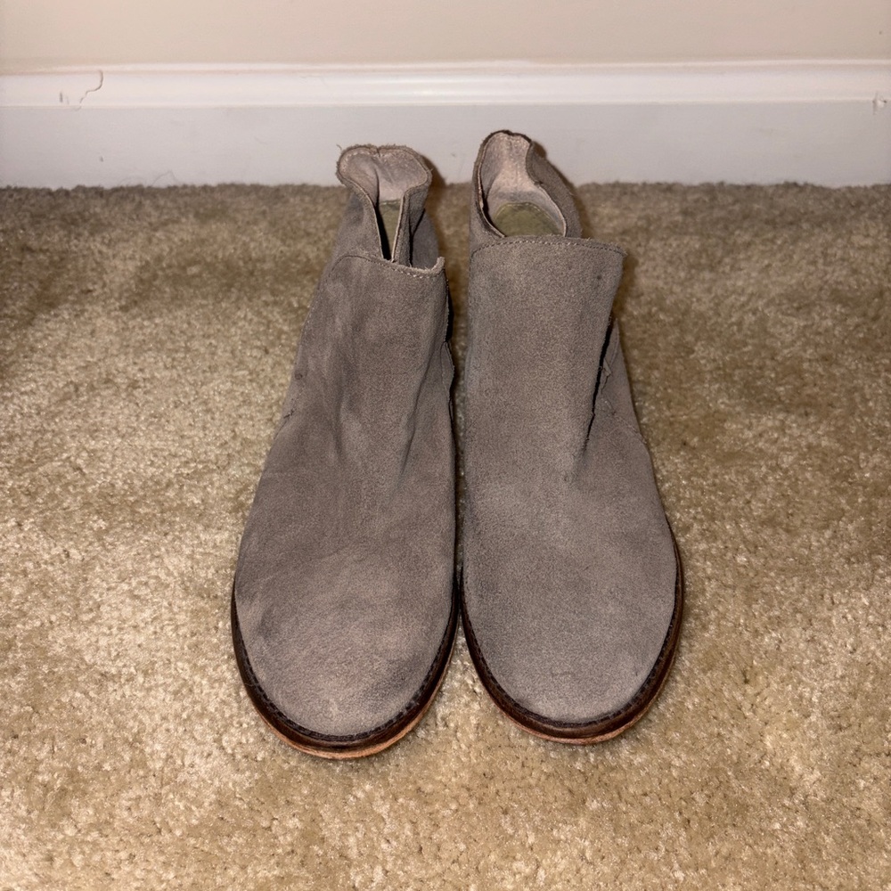 Free People Women's Suede Ankle Boots - Gray